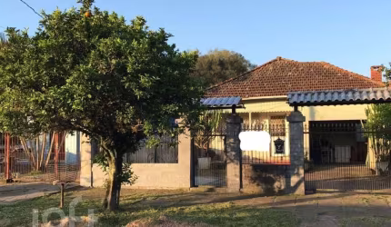 Casa com 3 quartos à venda na Rua Euclides Goulart, 431, Belém Novo, Porto Alegre, 150 m2 por R$ 332.500