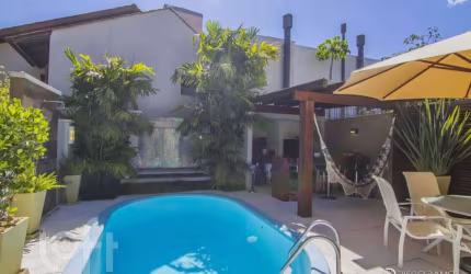 Casa com 3 quartos à venda na Rua Doutor João Palombini, 155, Ipanema, Porto Alegre, 272 m2 por R$ 1.900.000