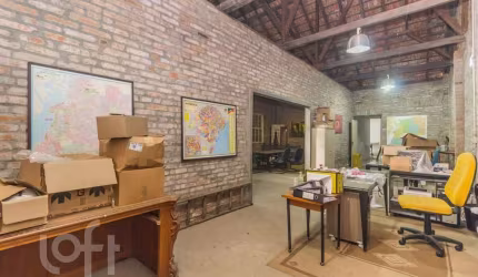 Casa com 2 quartos à venda na Avenida Cairu, 377/379, Navegantes, Porto Alegre, 210 m2 por R$ 590.000