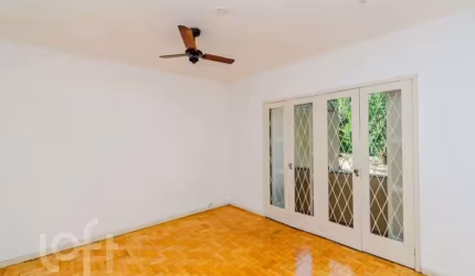 Apartamento com 3 quartos à venda na Rua Hilário Ribeiro, 4, Moinhos de Vento, Porto Alegre, 126 m2 por R$ 520.000