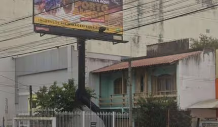Casa à venda na Rua Doutor Salvador Franca, 647, Jardim Botânico, Porto Alegre, 321 m2 por R$ 1.750.000
