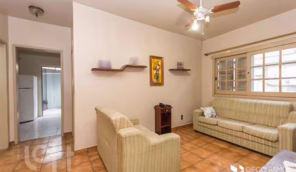 Casa com 5 quartos à venda na Avenida Pereira Pinto, 311, Jardim São Pedro, Porto Alegre, 162 m2 por R$ 617.000