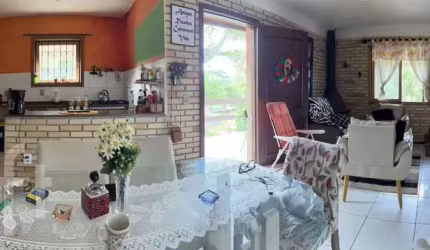 Casa com 4 quartos à venda na Rua Pedro de Oliveira França, 80, Hípica, Porto Alegre, 200 m2 por R$ 1.200.000
