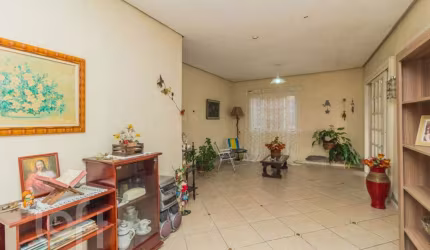 Casa à venda na Avenida Wenceslau Escobar, 3242, Tristeza, Porto Alegre, 277 m2 por R$ 1.215.000