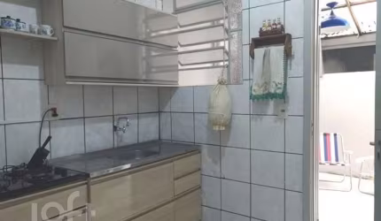 Apartamento com 2 quartos à venda na Rua Souza Reis, 553, São João, Porto Alegre, 62 m2 por R$ 200.000