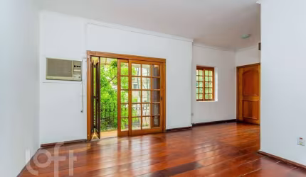 Apartamento com 2 quartos à venda na Rua Eudoro Berlink, 287, Mont Serrat, Porto Alegre, 124 m2 por R$ 450.000