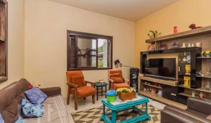 Casa com 3 quartos à venda na Rua Oito Mil e Treze, 20, Sarandi, Porto Alegre, 122 m2 por R$ 278.000