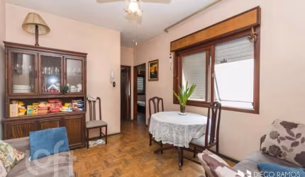 Apartamento com 2 quartos à venda na Avenida Benjamin Constant, 373, São João, Porto Alegre, 52 m2 por R$ 170.000