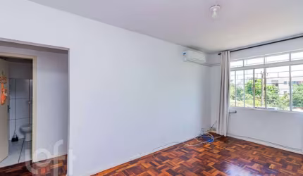Apartamento com 2 quartos à venda na Travessa Mato Grosso, 11, Medianeira, Porto Alegre, 61 m2 por R$ 212.000