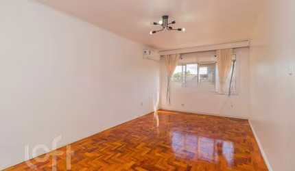 Apartamento com 3 quartos à venda na Rua São Nicolau, 877, Santa Maria Goretti, Porto Alegre, 101 m2 por R$ 319.000