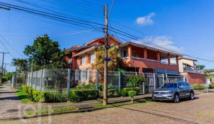 Casa com 4 quartos à venda na Rua Luiz Delfino, 125, Espírito Santo, Porto Alegre, 335 m2 por R$ 1.390.000