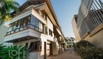 Casa em condomínio fechado com 3 quartos à venda na Rua Silveiro, 1007, Santa Tereza, Porto Alegre, 230 m2 por R$ 1.100.000