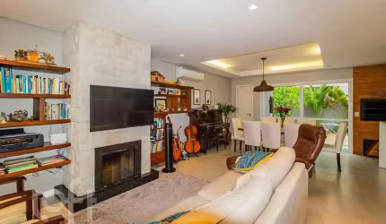 Casa em condomínio fechado com 3 quartos à venda na Rua Eroni Soares Machado, 300, Hípica, Porto Alegre, 136 m2 por R$ 799.000