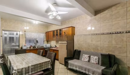 Casa com 4 quartos à venda na João Wilson de Almeida, 171, Rubem Berta, Porto Alegre, 200 m2 por R$ 649.997