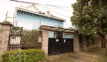 Casa com 3 quartos à venda na Rua Itapema, 156, Vila Jardim, Porto Alegre, 310 m2 por R$ 1.000.000