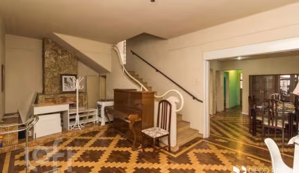 Casa com 6 quartos à venda na Rua Vasco da Gama, 488, Rio Branco, Porto Alegre, 303 m2 por R$ 1.900.000