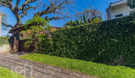 Casa com 4 quartos à venda na Rua Coroados, 1200, Vila Assunção, Porto Alegre, 360 m2 por R$ 2.200.000