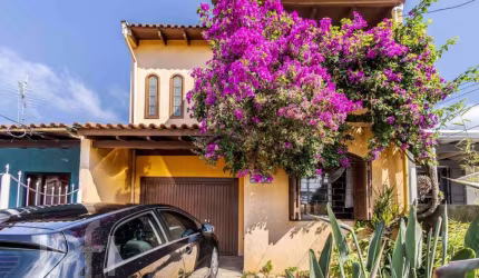 Casa com 3 quartos à venda na Rua Ivo Nicolau Antinolfi, 140, Rubem Berta, Porto Alegre, 53 m2 por R$ 420.000