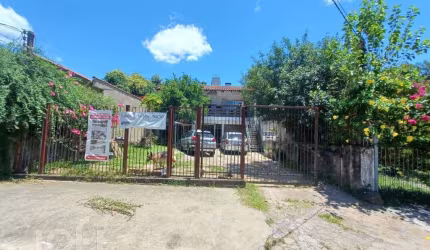 Casa com 4 quartos à venda na Rua André Arjonas Guillen, 16, Passo da Areia, Porto Alegre, 300 m2 por R$ 1.060.000