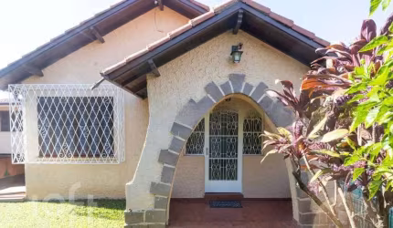 Casa com 5 quartos à venda na Rua General Gomes Carneiro, 1200, Teresópolis, Porto Alegre, 420 m2 por R$ 840.000