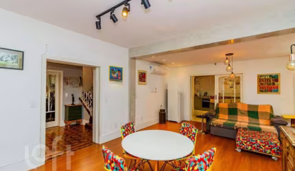 Apartamento com 3 quartos à venda na Avenida Senador Salgado Filho, 122, Centro Histórico, Porto Alegre, 211 m2 por R$ 700.000