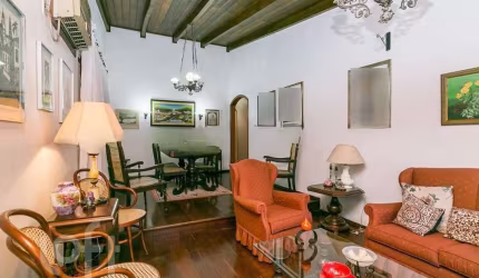 Casa com 3 quartos à venda na Travessa Lucas de Lima, 33, Medianeira, Porto Alegre, 165 m2 por R$ 600.000