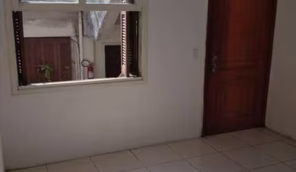 Apartamento com 2 quartos à venda na Rua Tarcila Moraes Dutra, 140, Rubem Berta, Porto Alegre, 50 m2 por R$ 140.000