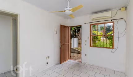 Casa em condomínio fechado com 2 quartos à venda na Rua João Antônio Lopes, 107, Agronomia, Porto Alegre, 35 m2 por R$ 79.500