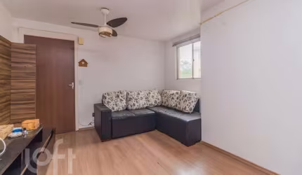 Apartamento com 2 quartos à venda na Rua Vinte e Seis de Março, 415, Mário Quintana, Porto Alegre, 44 m2 por R$ 109.000