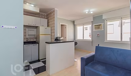 Apartamento com 1 quarto à venda na Rua Carlos Estevão, 675, Passo das Pedras, Porto Alegre, 27 m2 por R$ 135.000