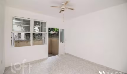 Apartamento com 1 quarto à venda na Rua Doutor Voltaire Pires, 485, Santo Antônio, Porto Alegre, 24 m2 por R$ 130.000