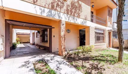 Casa com 6 quartos à venda na Rua Veríssimo Rosa, 801, Jardim Botânico, Porto Alegre, 396 m2 por R$ 1.300.000