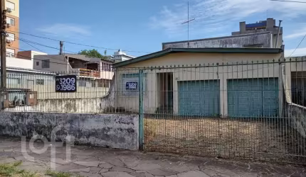 Casa com 5 quartos à venda na Travessa Professor Emeterio Garcia Fernandez, 348, Cristo Redentor, Porto Alegre, 500 m2 por R$ 690.000