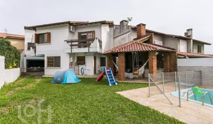 Casa com 5 quartos à venda na Rua Fortunato Della Casa, 35, Espírito Santo, Porto Alegre, 243 m2 por R$ 1.520.000