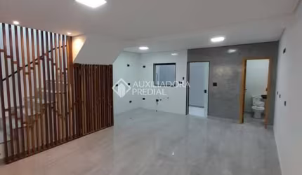 Casa com 3 quartos à venda na Maracaibo, 296, Jardim das Maravilhas, Santo André, 100 m2 por R$ 635.000