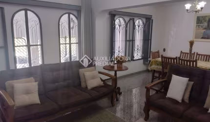 Casa com 3 quartos à venda na Rua Marechal Floriano, 320, Vila Gilda, Santo André, 254 m2 por R$ 950.000