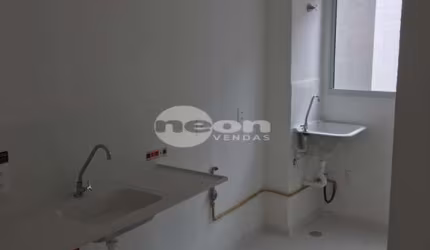 Apartamento com 2 quartos à venda na Avenida Marginal, 2372, Vila Cristália, São Paulo, 42 m2 por R$ 215.000