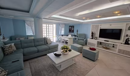 Casa com 3 quartos à venda na Rua Dois de Outubro, 203, Santa Terezinha, São Bernardo do Campo, 389 m2 por R$ 1.400.000