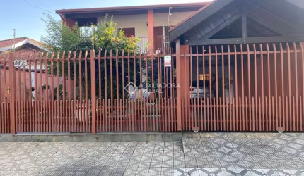 Casa com 3 quartos à venda na Rua José Vicente de Barros, 2485, Parque Santo Antônio, Taubaté, 345 m2 por R$ 965.000