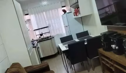 Casa com 3 quartos à venda na Rua dos Pinheiros, 82, Vila Jacuí, São Paulo, 32 m2 por R$ 220.000