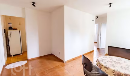 Apartamento com 2 quartos à venda na Rua Vicente Pereira de Assunção, 55, Cidade Ademar, São Paulo, 52 m2 por R$ 350.000