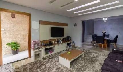 Casa com 3 quartos à venda na Rua Sedan, 549, Vila Metalúrgica, Santo André, 210 m2 por R$ 800.000