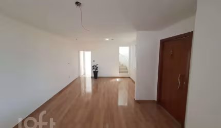 Casa com 4 quartos à venda na Araranguá, 62, Taboão, Diadema, 252 m2 por R$ 599.000