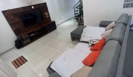 Casa com 3 quartos à venda na Rua Professora Maria Losangeles Navarro, 43, Parque Marajoara, Santo André, 300 m2 por R$ 799.000