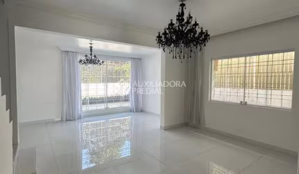 Casa com 5 quartos à venda na Rua Antônio de Macedo Soares, 341, Campo Belo, São Paulo, 250 m2 por R$ 2.120.000