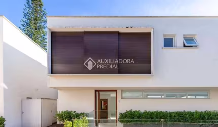 Casa em condomínio fechado com 4 quartos à venda na Rua Professor Henrique Neves Lefevre, 372, Jardim Petrópolis, São Paulo, 365 m2 por R$ 3.950.000