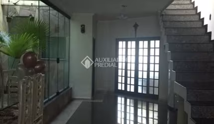 Casa com 3 quartos à venda na Rua Cabrália, 225, Vila Helena, Santo André, 394 m2 por R$ 981.000