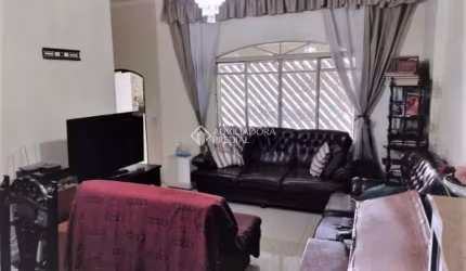Casa com 4 quartos para alugar na Dirce Pedroza Franco, 14, Centro, São Bernardo do Campo, 165 m2 por R$ 4.500