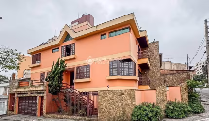 Casa com 3 quartos para alugar na Rua Benedito Luiz Rodrigues, 459, Nova Petrópolis, São Bernardo do Campo, 375 m2 por R$ 7.500