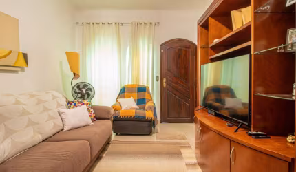 Casa com 3 quartos para alugar na Minas Gerais, 175, Ferrazópolis, São Bernardo do Campo, 212 m2 por R$ 4.200